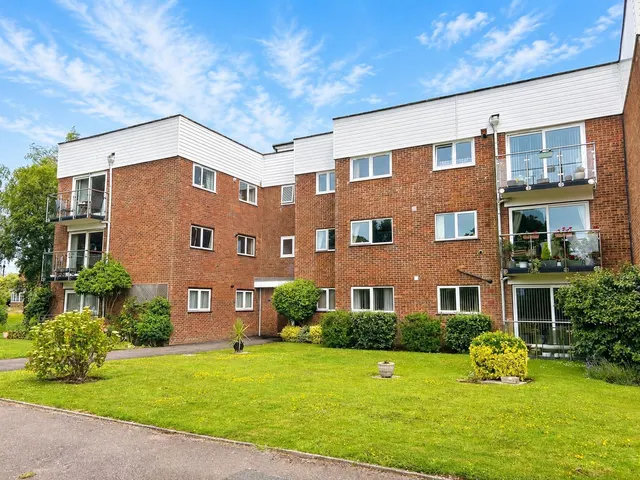 Heighton Close, Bexhill-On-Sea, photo 1