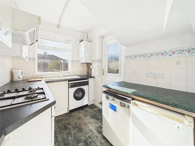 Ambleside, Newcastle upon Tyne, NE15, photo 3