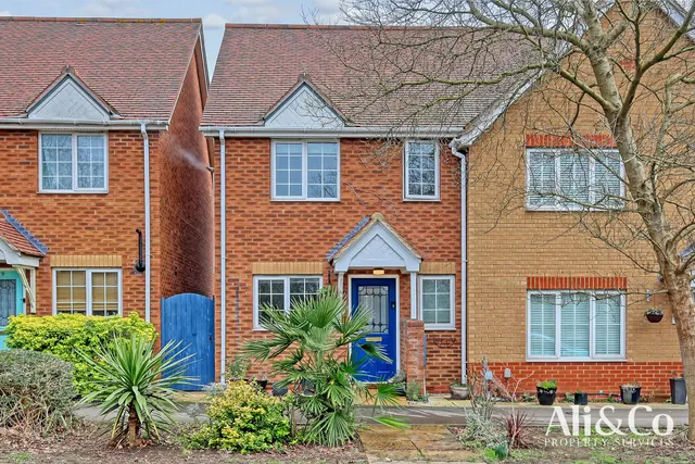 Lancaster Road, Grays, Essex, RM16 6EA, photo 1