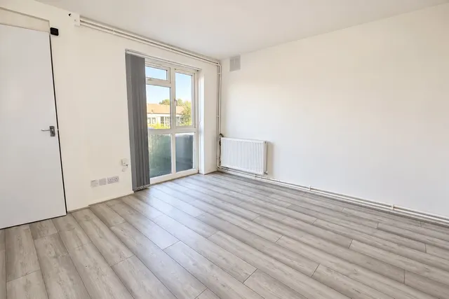 Chawton Park Road, Alton, GU34, photo 3