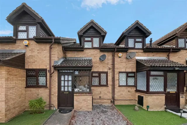 Westlake Close, Hayes, photo 1