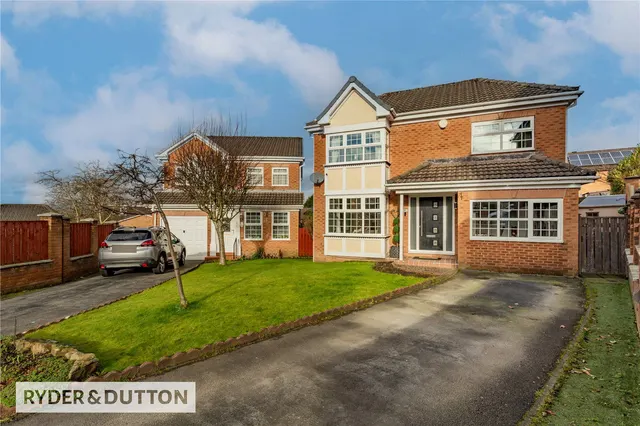 Highfield Drive, Royton, OL2, photo 1