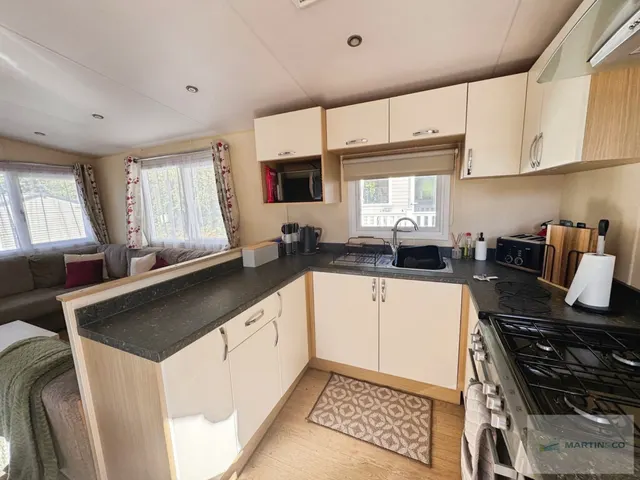 Photo 3 — Oakdene Holiday Park