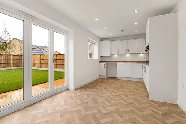 Sarll Way, Alconbury Weald, PE28, photo 3