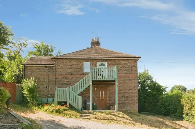 Wivelsfield Road, Haywards Heath, photo 1