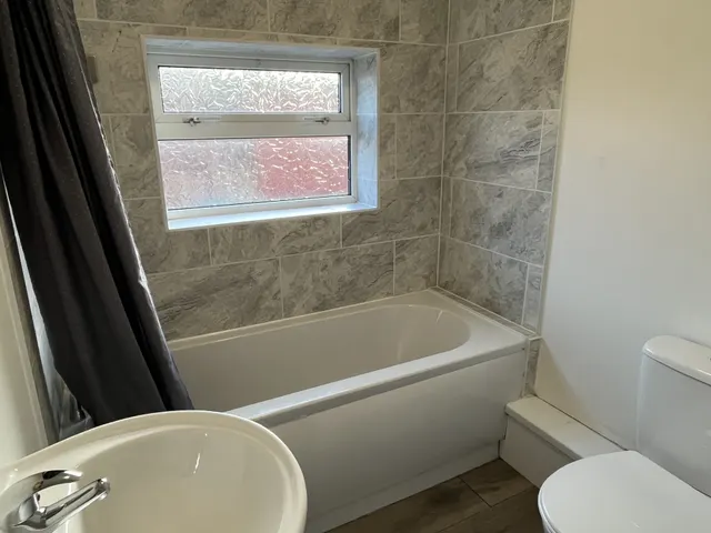 Queens Road, Askern, DN6, photo 1