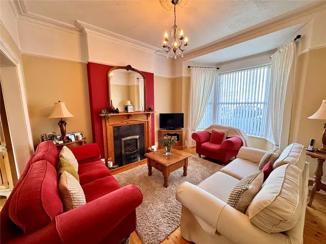 Cardiff Road, Pwllheli, LL53, photo 2