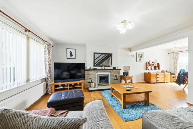 Katrina Grove, Featherstone, WF7, photo 3