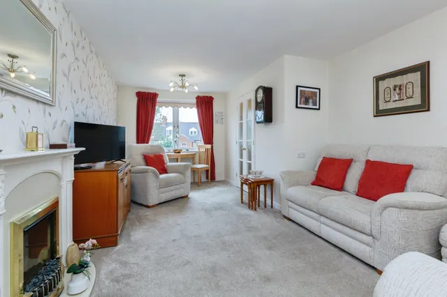 Sandhurst Street, Oadby, LE2, photo 3