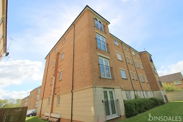 Sandhill Close, Bradford BD8 0DZ, photo 1