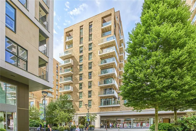 Pegler Square, Kidbrooke Village, London, SE3 9FW, photo 1