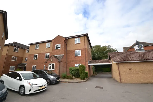 Corfe Place, Maidenhead, SL6, photo 1