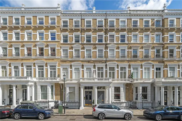 Emperors Gate, London, SW7, photo 1