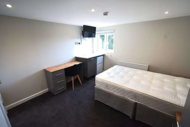 The Brent, Dartford, DA1, photo 3