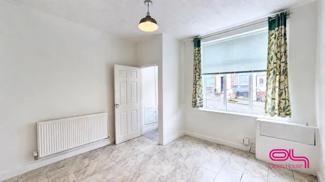 Battenberg Road, Bolton, BL1, photo 3