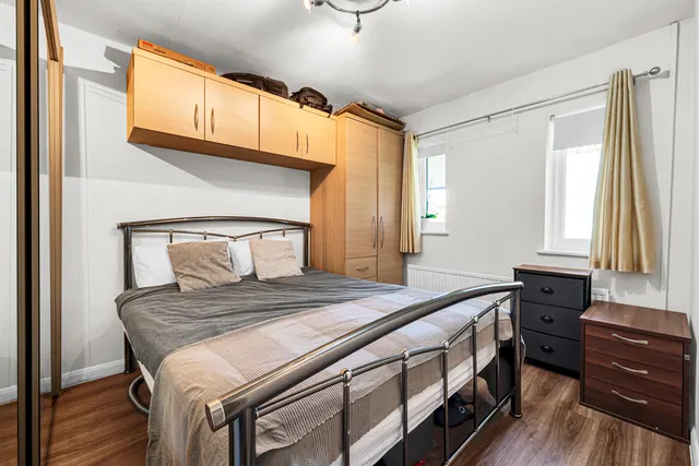 West Drayton, UB7, photo 1