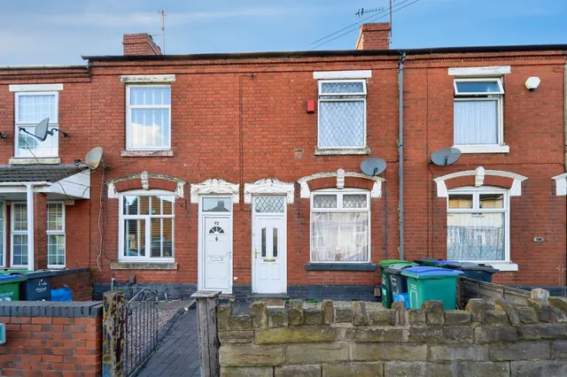 Vicarage Road, West Bromwich, B71, photo 1