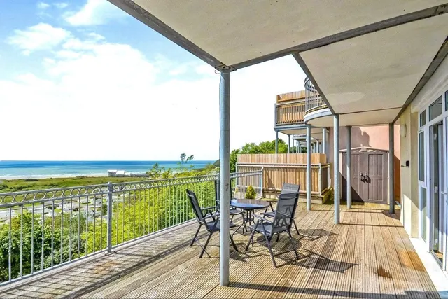 Coastal View, Pendine, SA33, photo 1