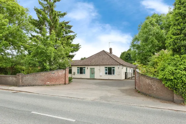 Lodge Road, Feltwell, Thetford, photo 1