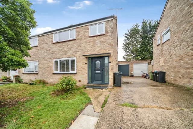 Forfar Drive, Bletchley, Milton Keynes, Buckinghamshire, MK3, photo 1