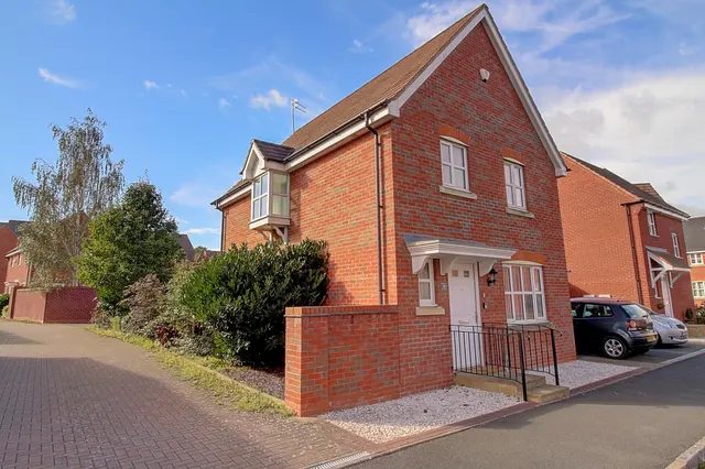 Borough Way, Nuneaton, CV11, photo 1