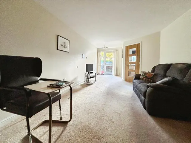 Foxes Road, Newport, PO30, photo 2