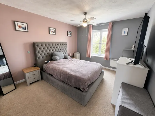 Dartmouth Court, Gosport, PO12, photo 3