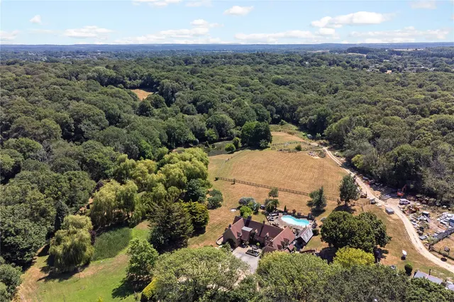 A Magnificent Country Manor Estate with approximately Nine Acres, photo 3