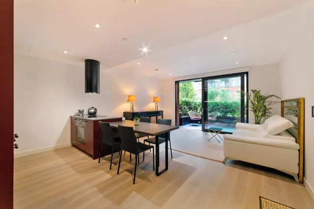 Embassy Gardens, Nine Elms, SW11, photo 1