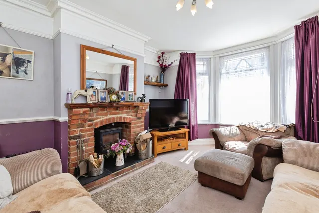 Glebe Road, Gillingham, ME7, photo 1