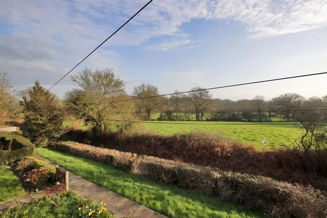 Mount Pleasant Road, Weald, photo 3