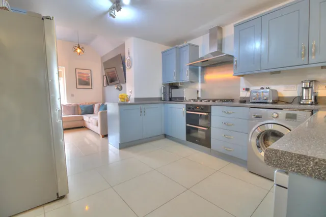 Southwold Crescent, Milton Keynes, MK10, photo 3