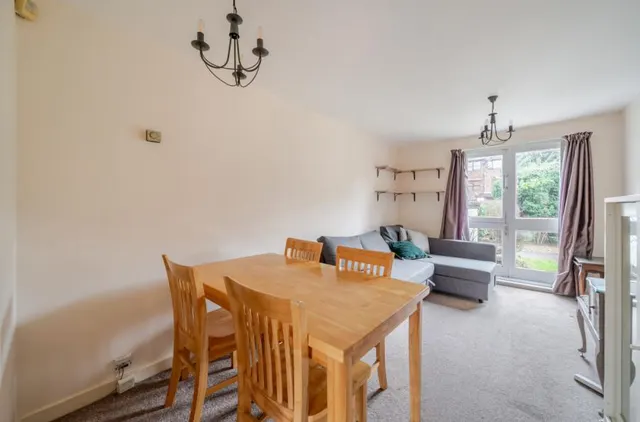 Mayfield Road, London, W12, photo 2