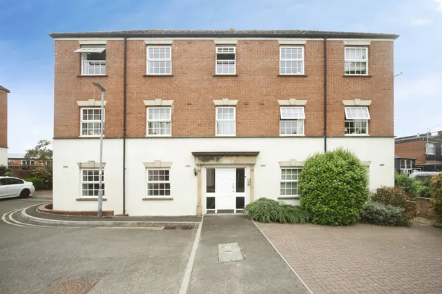 Photo 2 — Gatehouse Court, Taunton