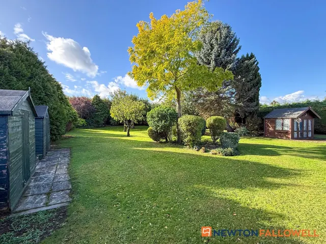 St. Peters Close, Farndon, NG24, photo 2