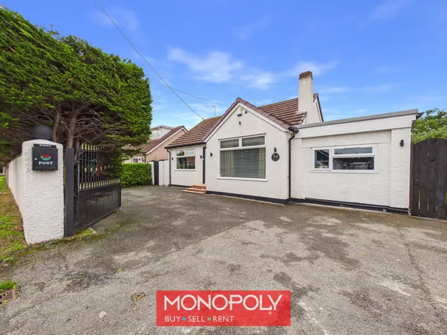 St. Asaph Avenue, Kinmel Bay, LL18, photo 1