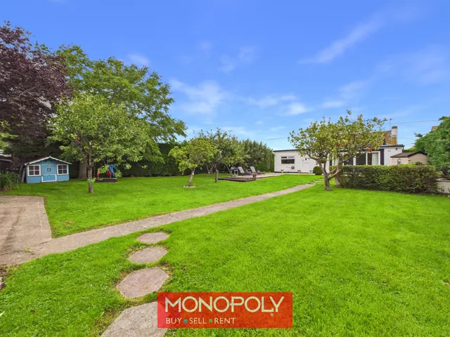 St. Asaph Avenue, Kinmel Bay, LL18, photo 2