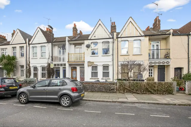 Sirdar Road, London, N22, photo 3