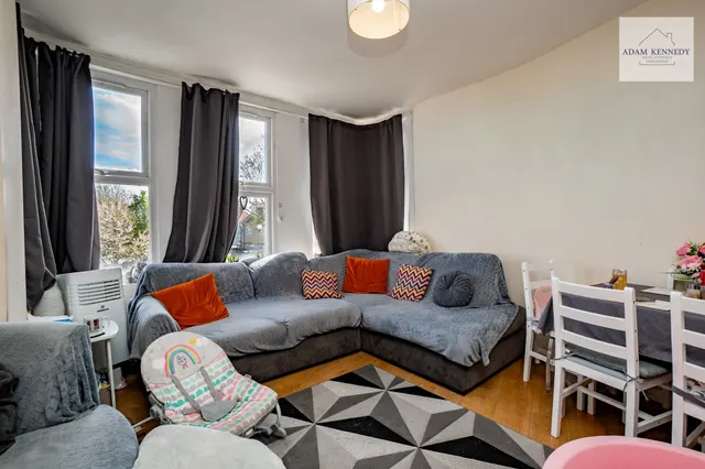Photo 2 — 349a Hertford Road, London, N9 7BN