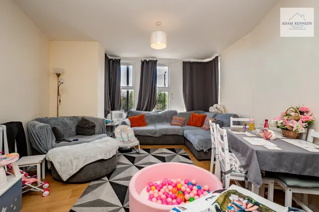 Photo 3 — 349a Hertford Road, London, N9 7BN