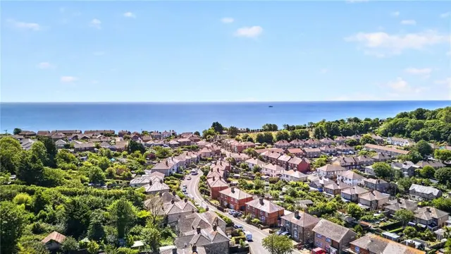 Lowtherville Road, Ventnor, PO38, photo 2