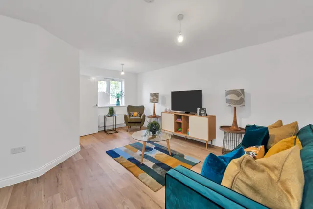 Maple Rise, Houghton Regis, LU5, photo 3