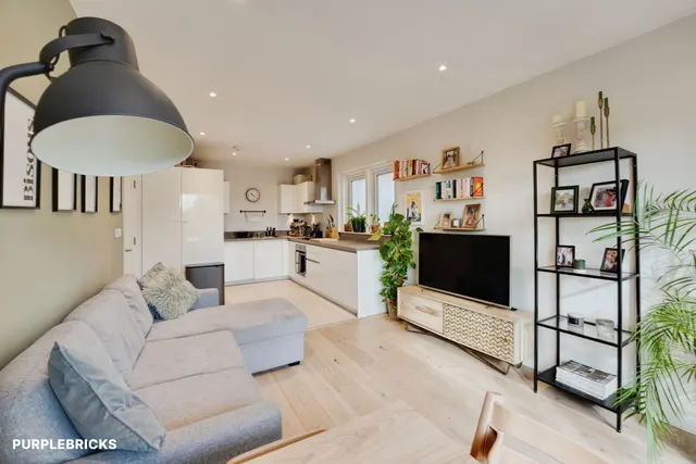 Juniper Drive, Battersea, SW18, photo 2