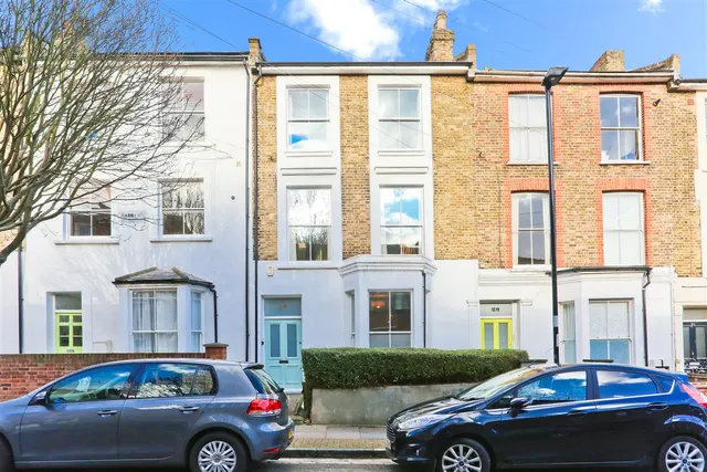 Hargrave Road, London, photo 1