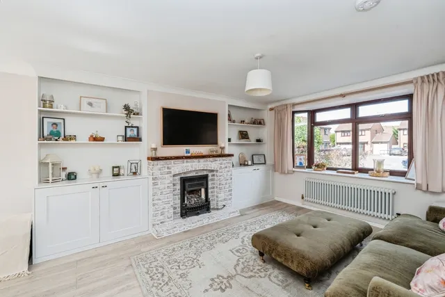 Austen Close, Totton, SO40, photo 2