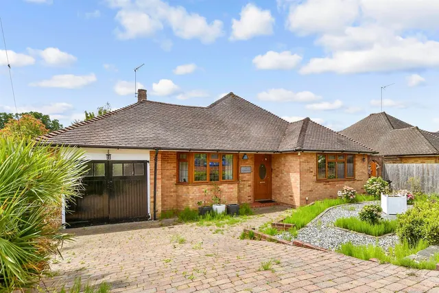 Daymerslea Ridge, Leatherhead, KT22, photo 1