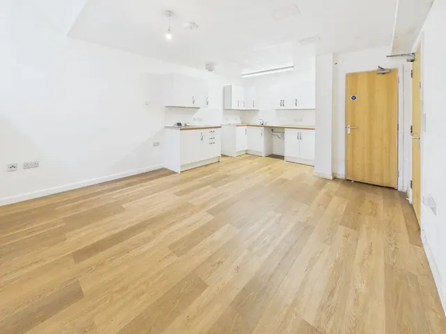 Chapel Street, Redruth, TR15, photo 2