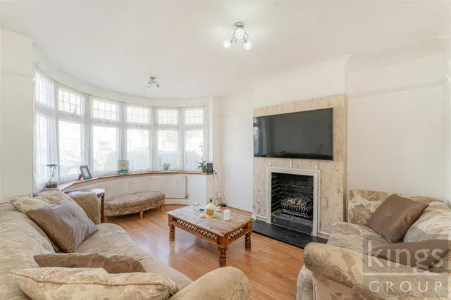Tynemouth Drive, Enfield, photo 2