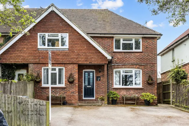Court Lane, Hadlow, TN11, photo 1