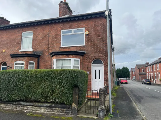 Egerton Street, Prestwich, M25, photo 1